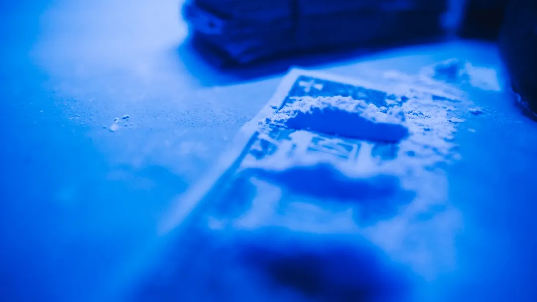 西安艺知诺艺术培训学校2025年美术课程体系与教学特色解析封面图