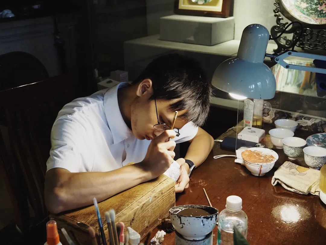 西安舞蹈培训与美术培训如何选择：艺知诺课程定位与适学人群对比